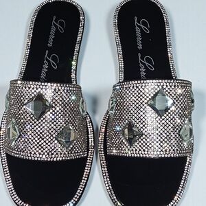 Lauren Lorraine Women's Silver Embellished Slides